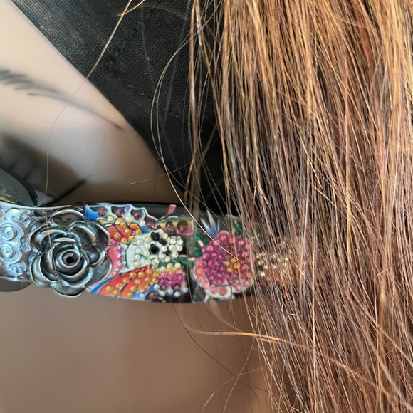 Ed Hardy Black VINTAGE Women's Sunglasses! - Picture 7 of 16